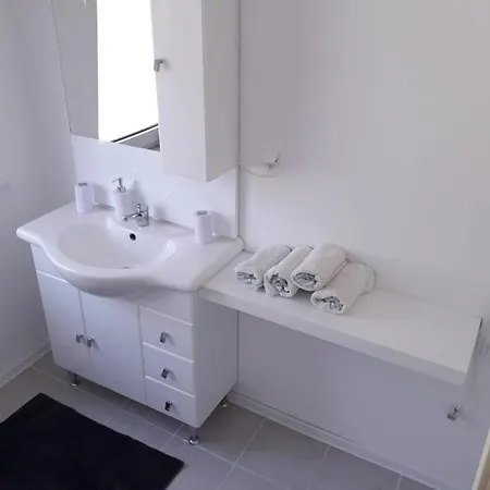 Relax Apartment Vir